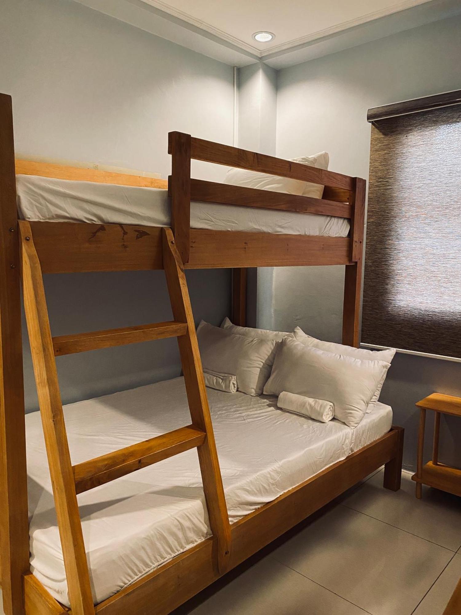 Lakayo Hillside Apartelle サンフアン エクステリア 写真